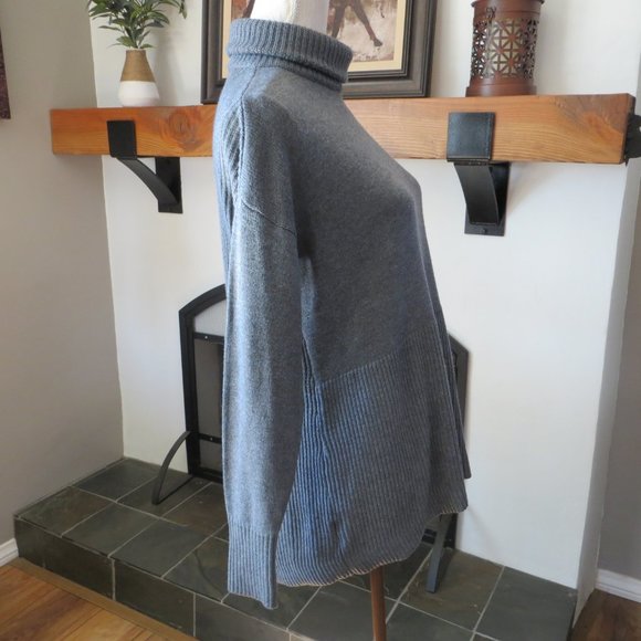 Lou & Grey Turtleneck Knit Sweater Gray S - Picture 8 of 10